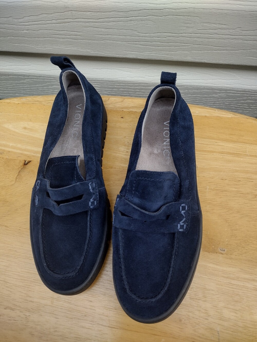 Vionic Women's Navy Suede Slip-On Loafer Flats Round Toe US 6.5